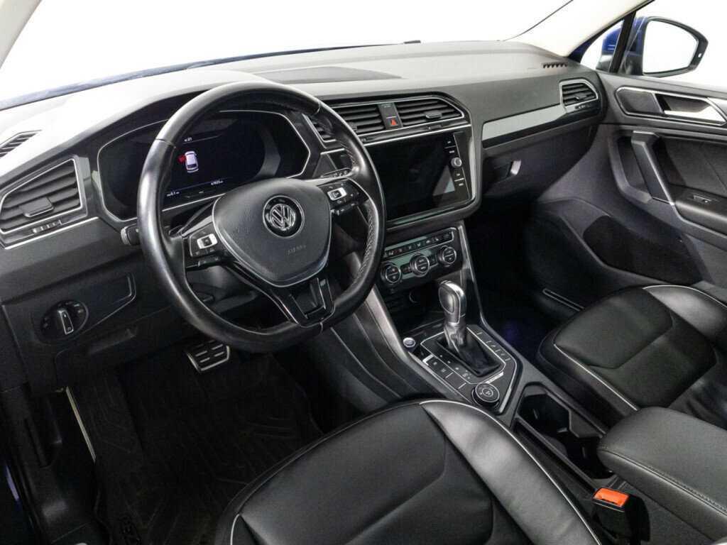 Volkswagen Tiguan, 2018 Фото №11