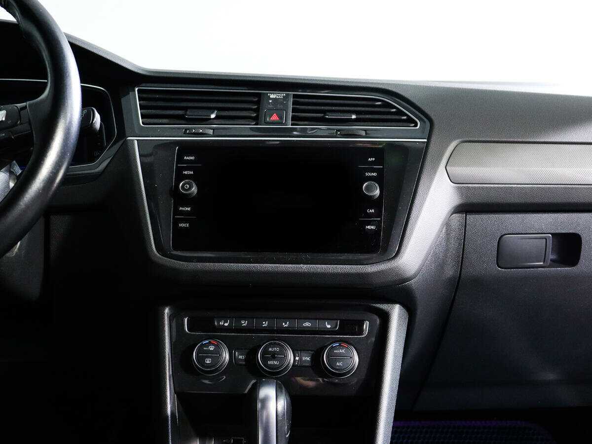 Volkswagen Tiguan, 2019 Фото №13