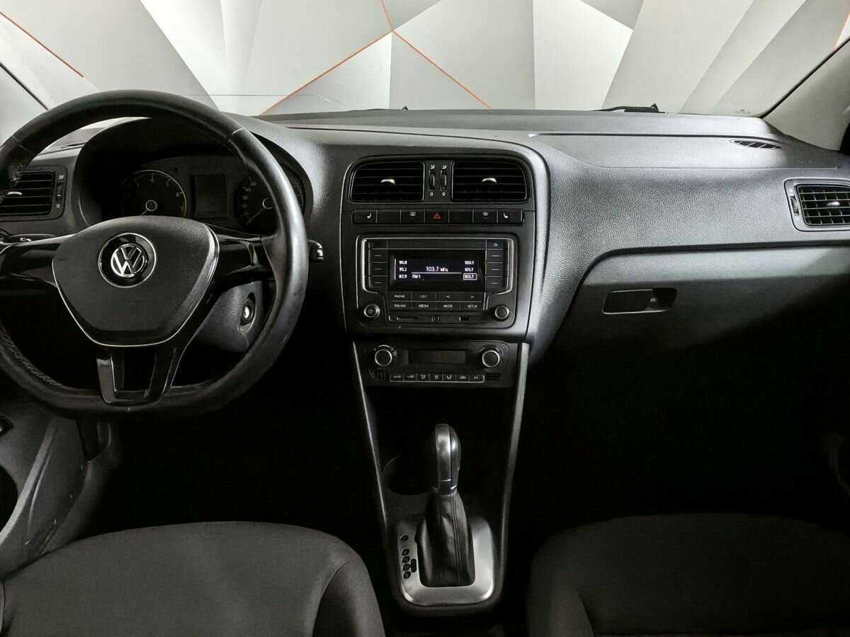 Volkswagen Polo, 2016 Фото №10