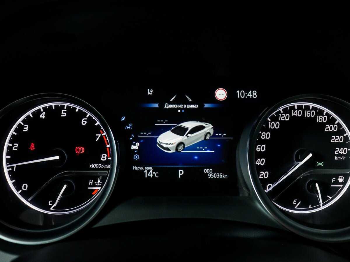 Toyota Camry, 2021 Фото №8