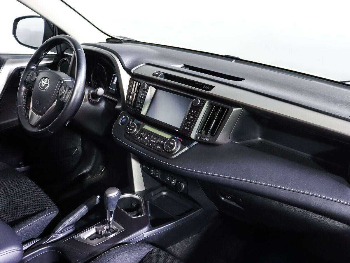 Toyota RAV4, 2017 Фото №8