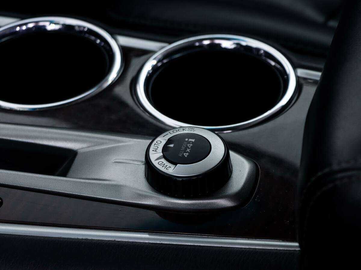 Nissan Pathfinder, 2015 Фото №15