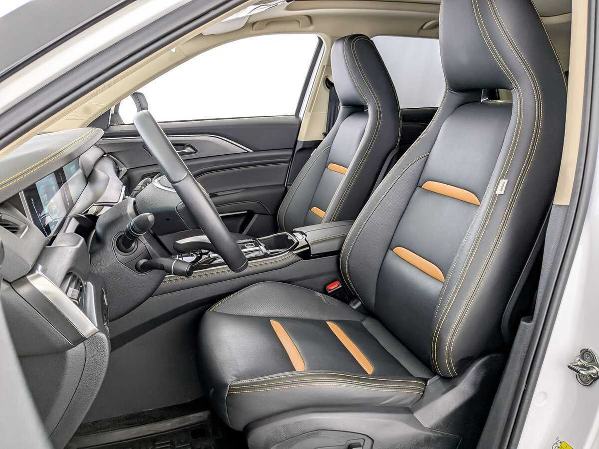 FAW Bestune T77, 2021 Фото №18