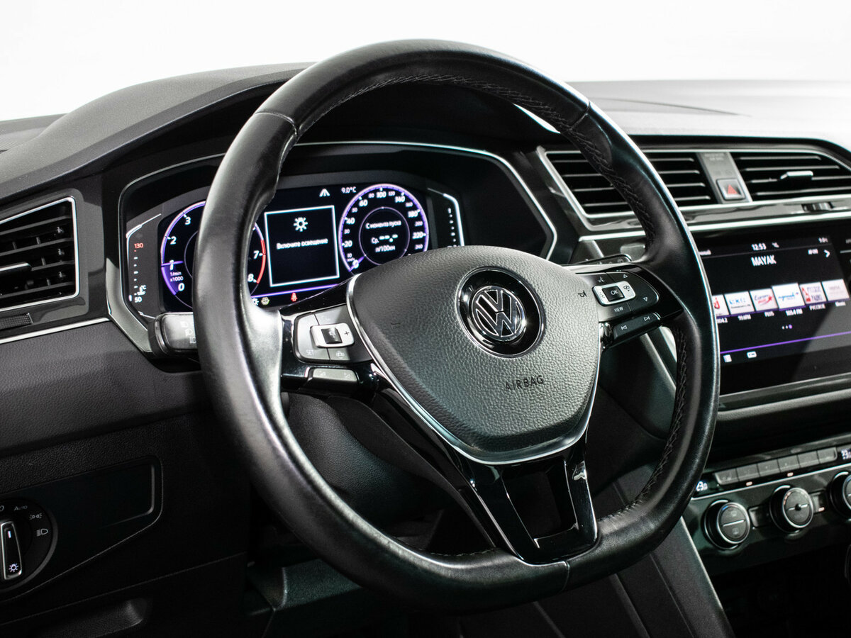 Volkswagen Tiguan II, 2019 Фото №12