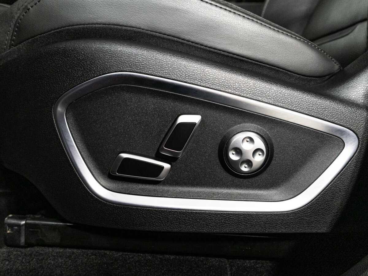 Geely Tugella, 2021 Фото №17