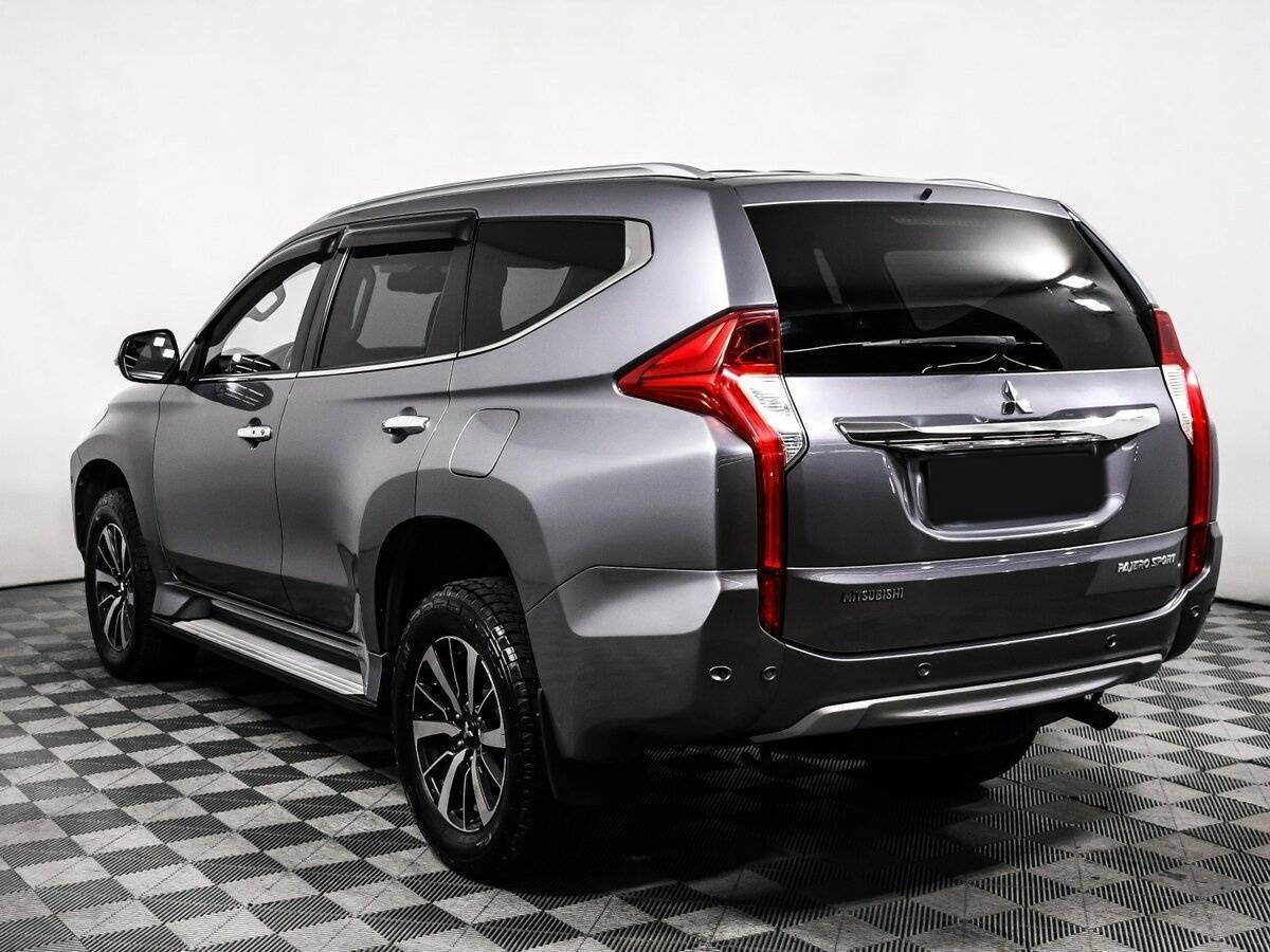 Mitsubishi Pajero Sport, 2017 Фото №7