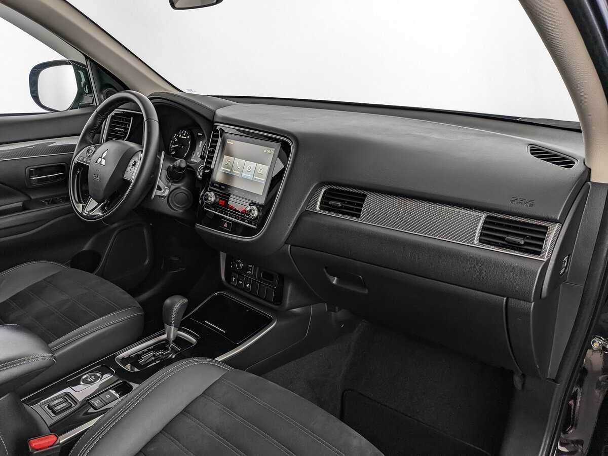 Mitsubishi Outlander, 2022 Фото №9