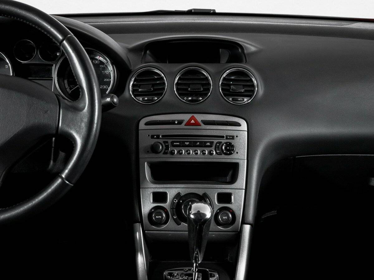 Peugeot 308, 2012 Фото №13