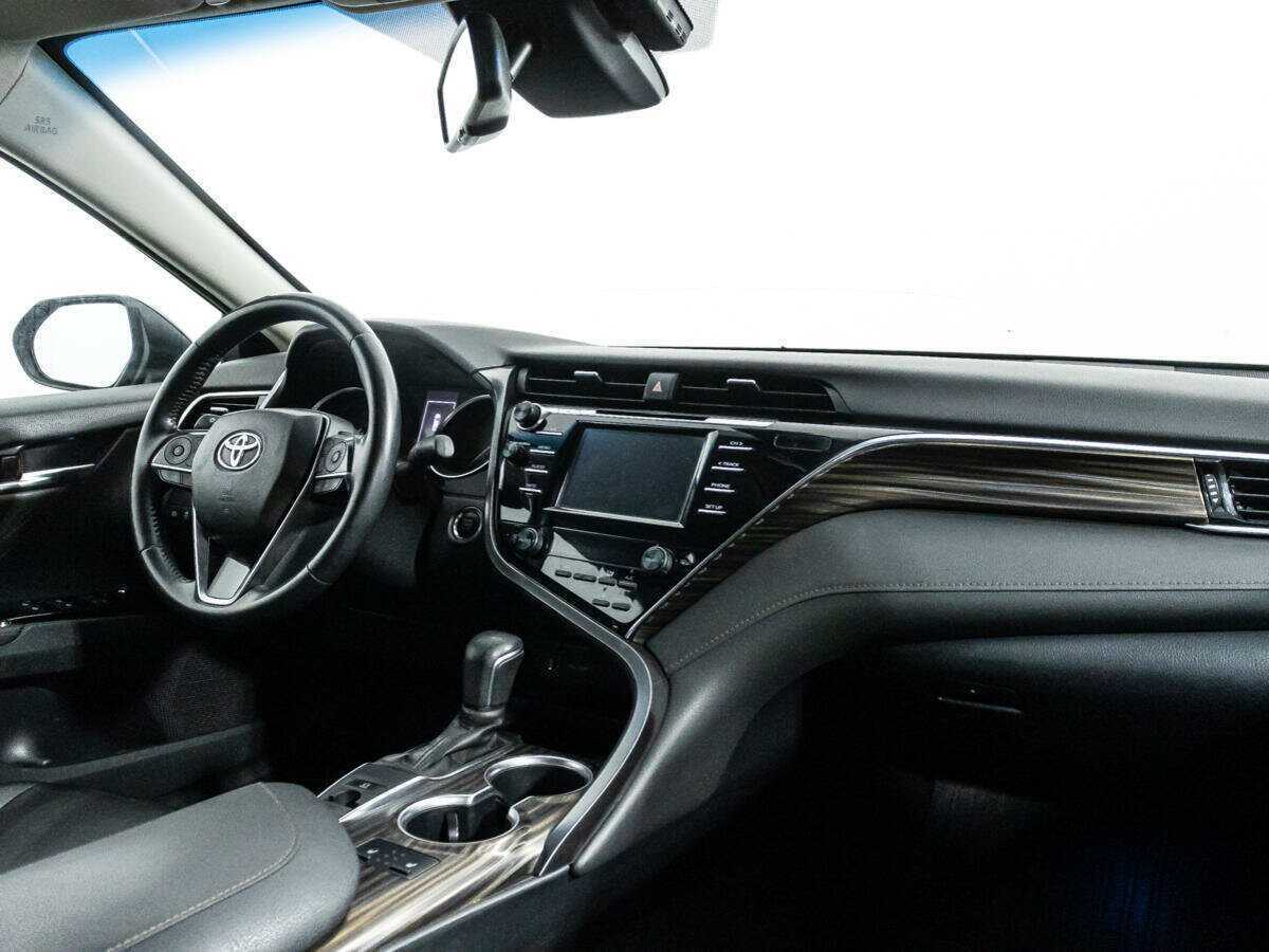 Toyota Camry, 2021 Фото №9