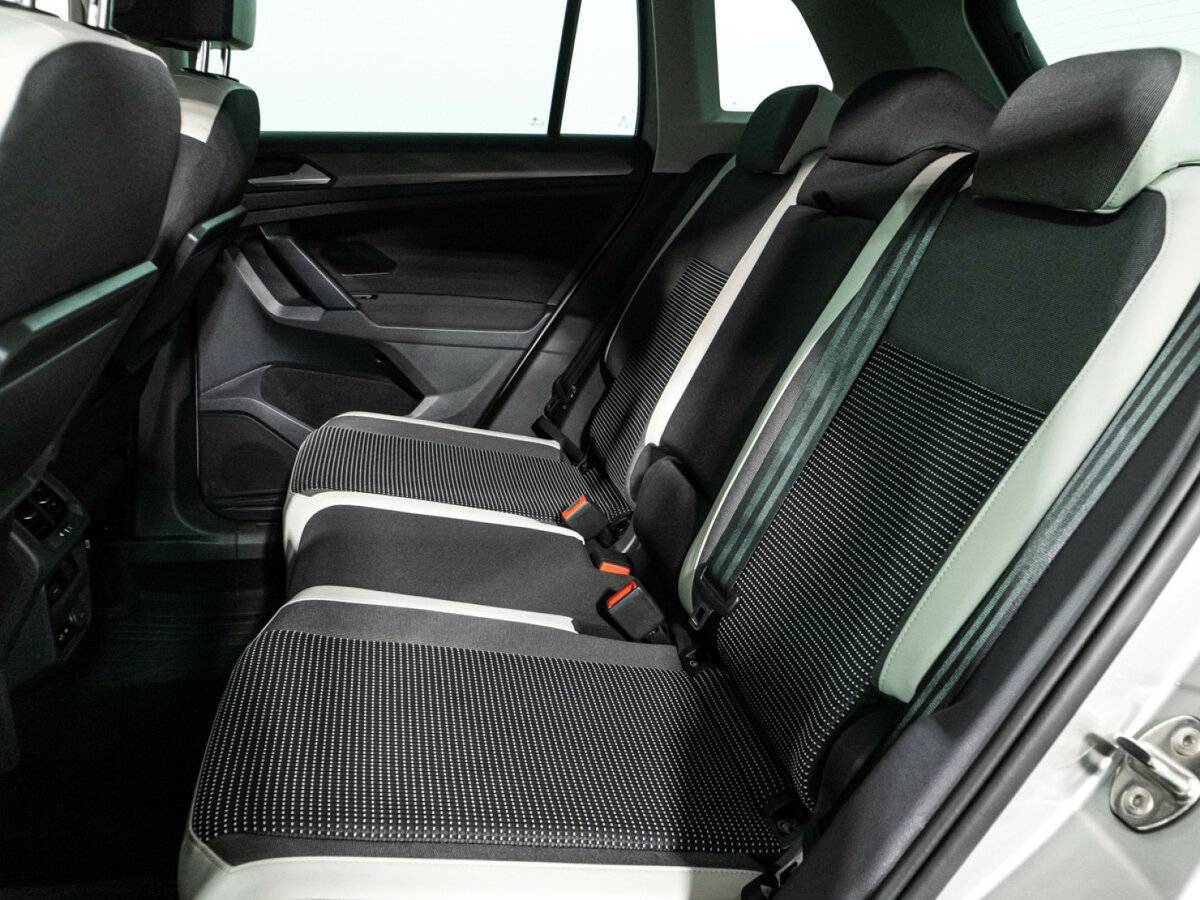 Volkswagen Tiguan, 2019 Фото №10