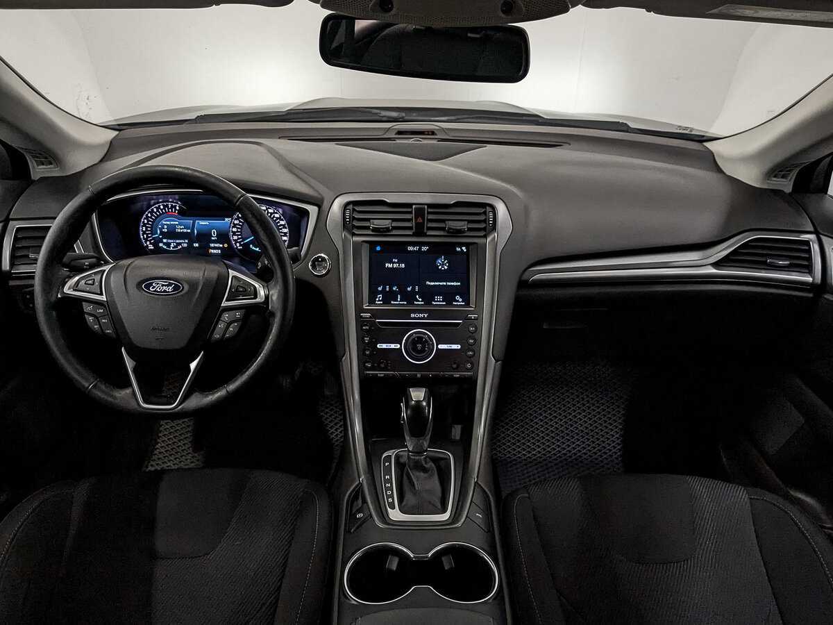 Ford Mondeo, 2018 Фото №14