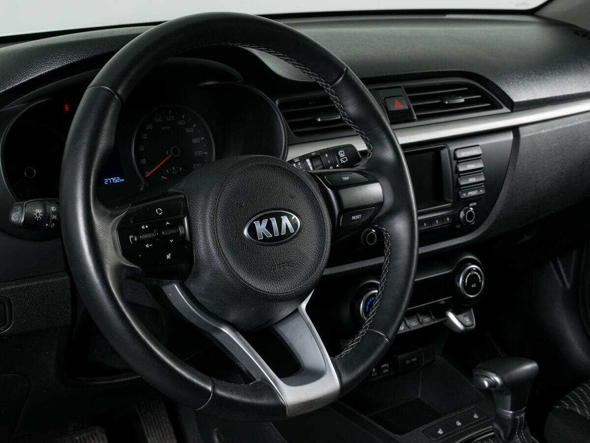 Kia Rio X-Line, 2020 Фото №12