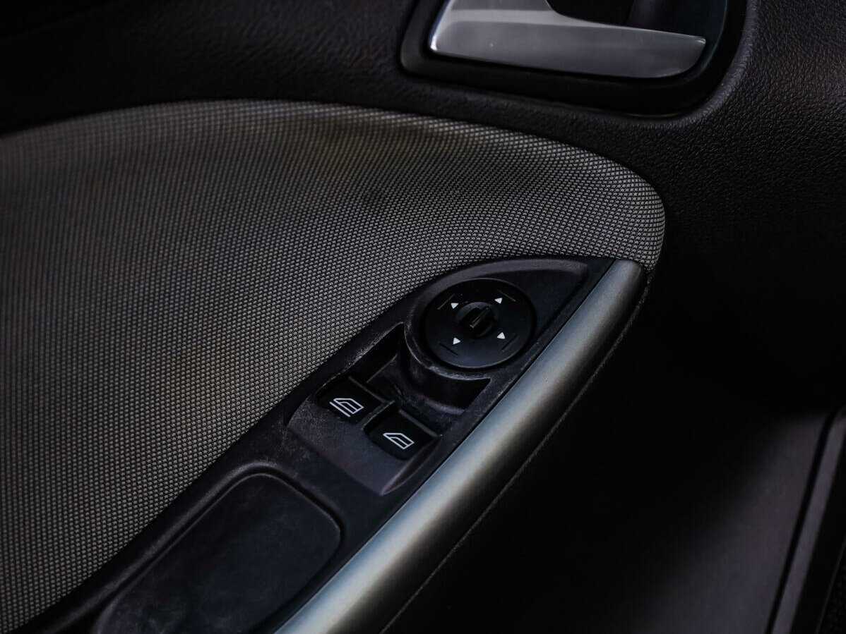 Ford Focus, 2013 Фото №16