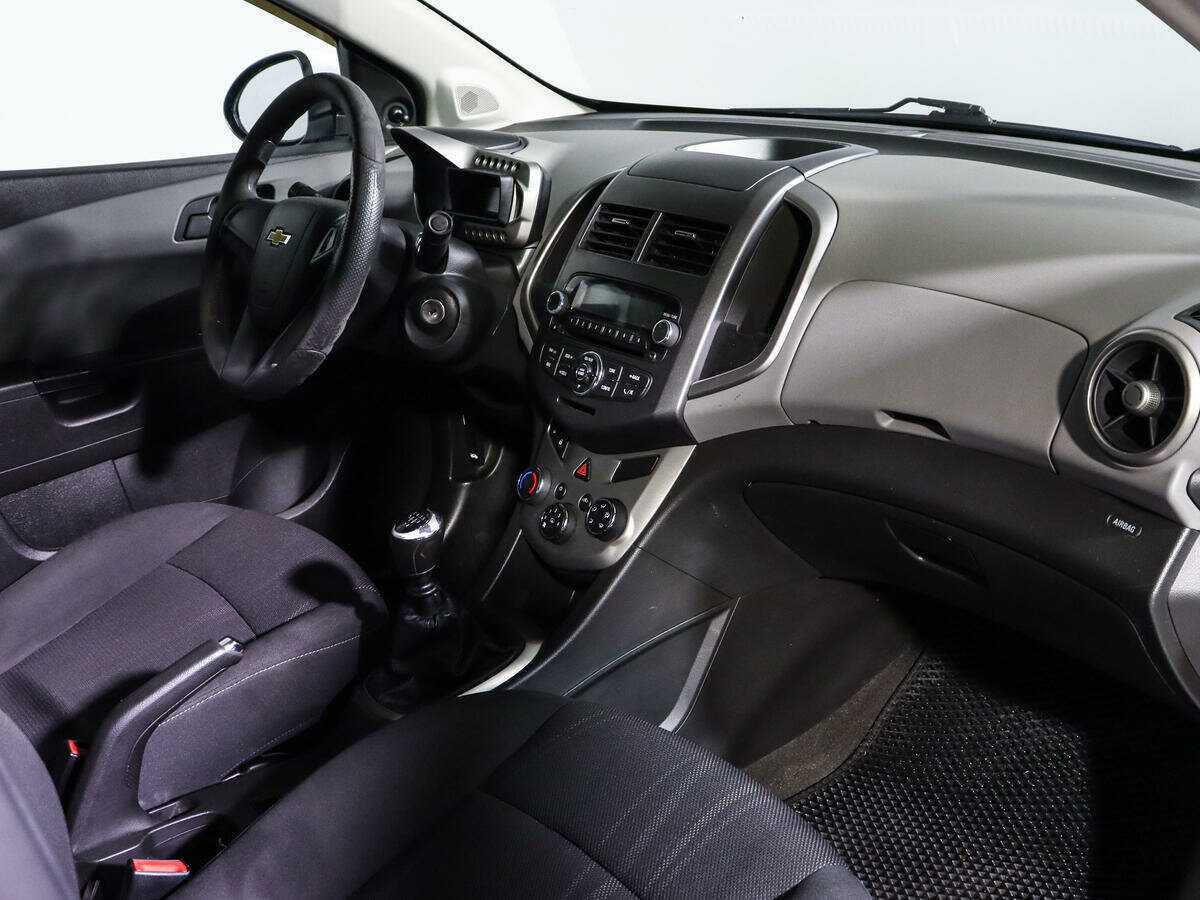 Chevrolet Aveo, 2012 Фото №7