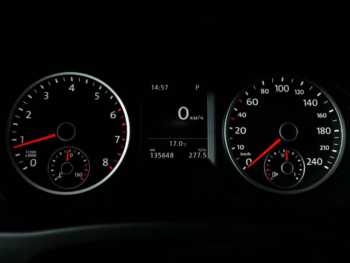 Volkswagen Tiguan, 2015 Фото №11