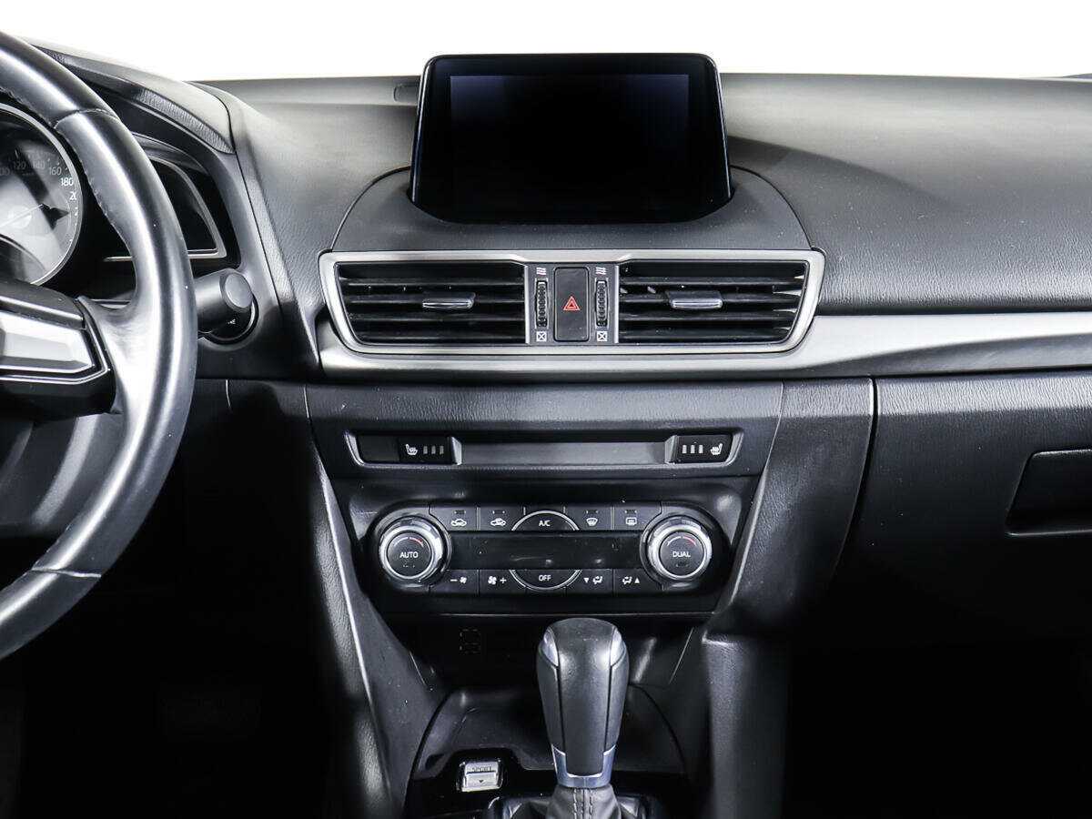 Mazda 3, 2018 Фото №14