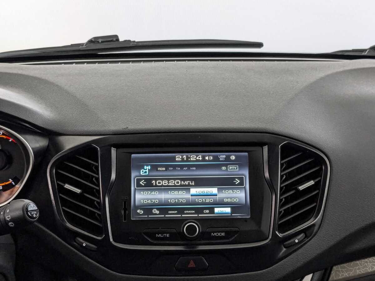 Lada (ВАЗ) Vesta SW, 2020 Фото №13