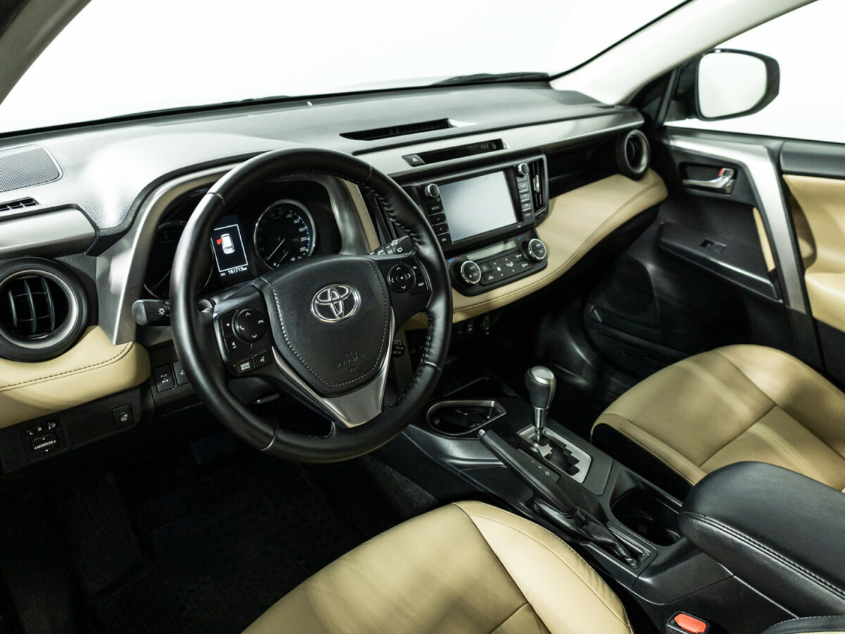Toyota RAV4 IV (XA40) Рестайлинг, 2017 Фото №9