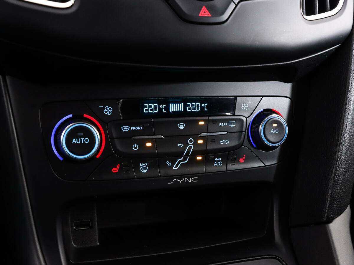Ford Focus, 2019 Фото №14
