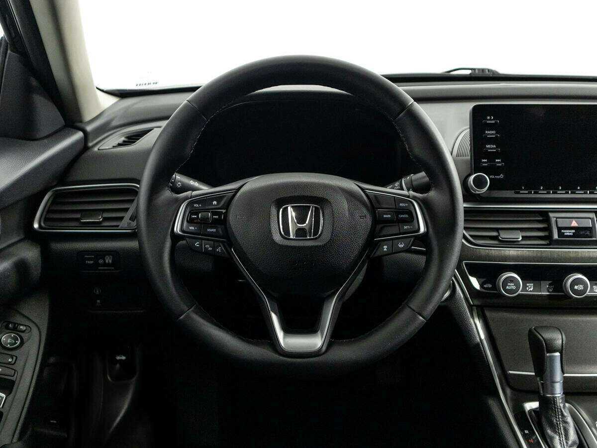 Honda Accord, 2018 Фото №15