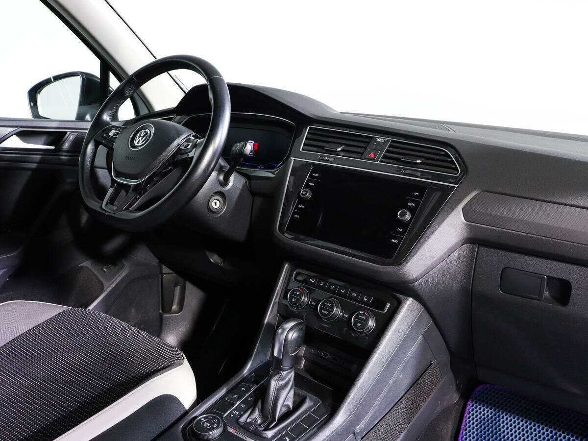 Volkswagen Tiguan, 2019 Фото №9
