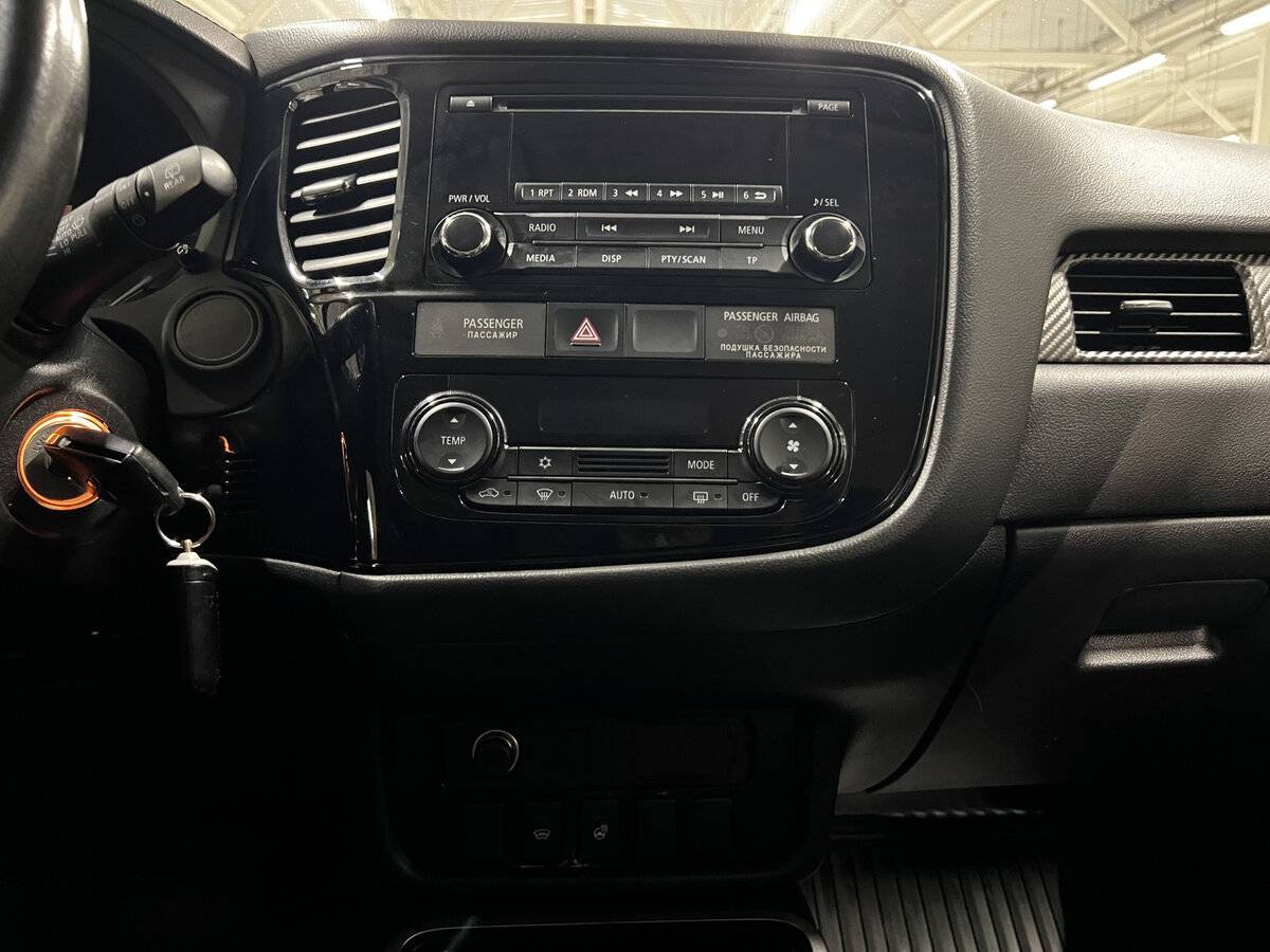 Mitsubishi Outlander, 2017 Фото №15