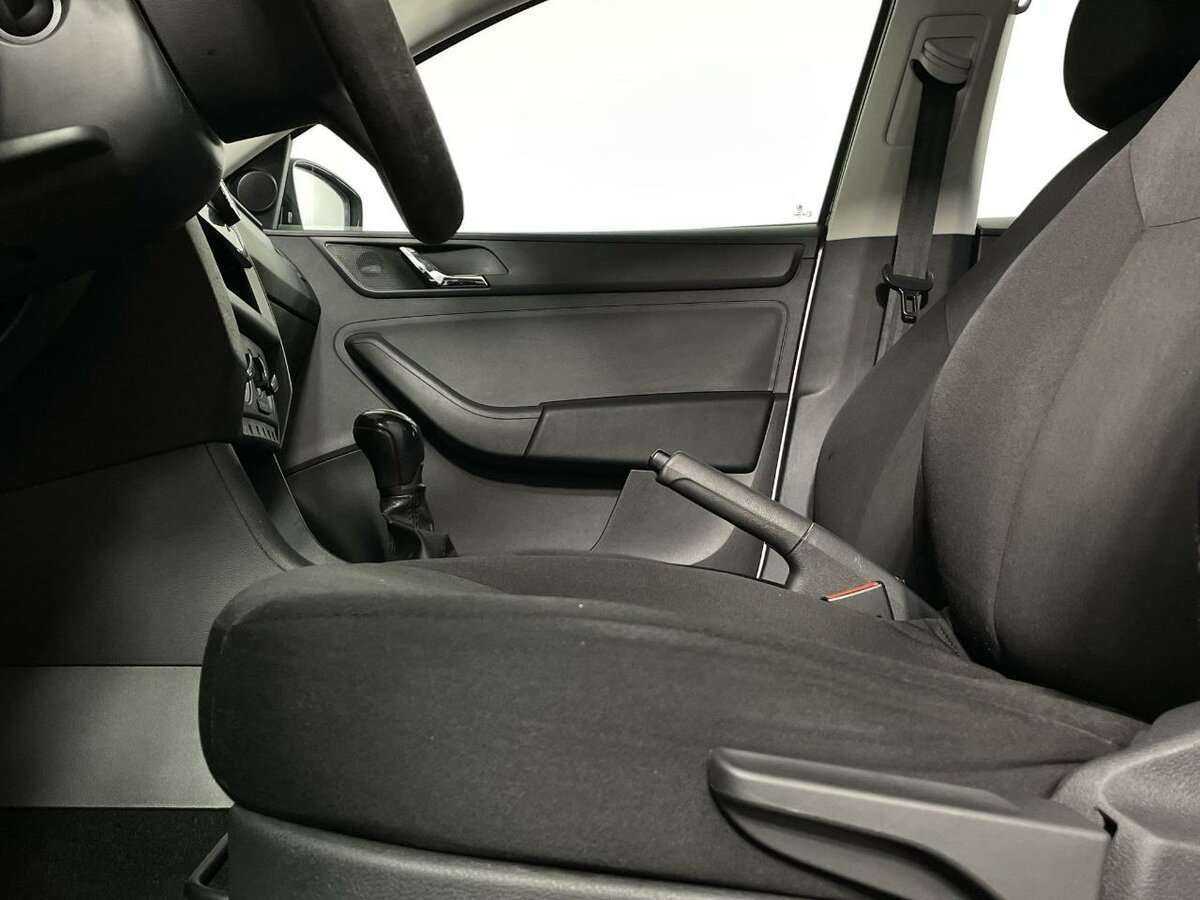 Skoda Rapid, 2016 Фото №9