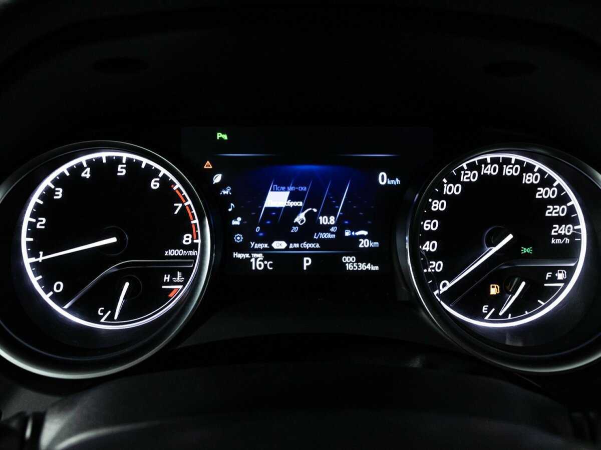 Toyota Camry, 2018 Фото №12