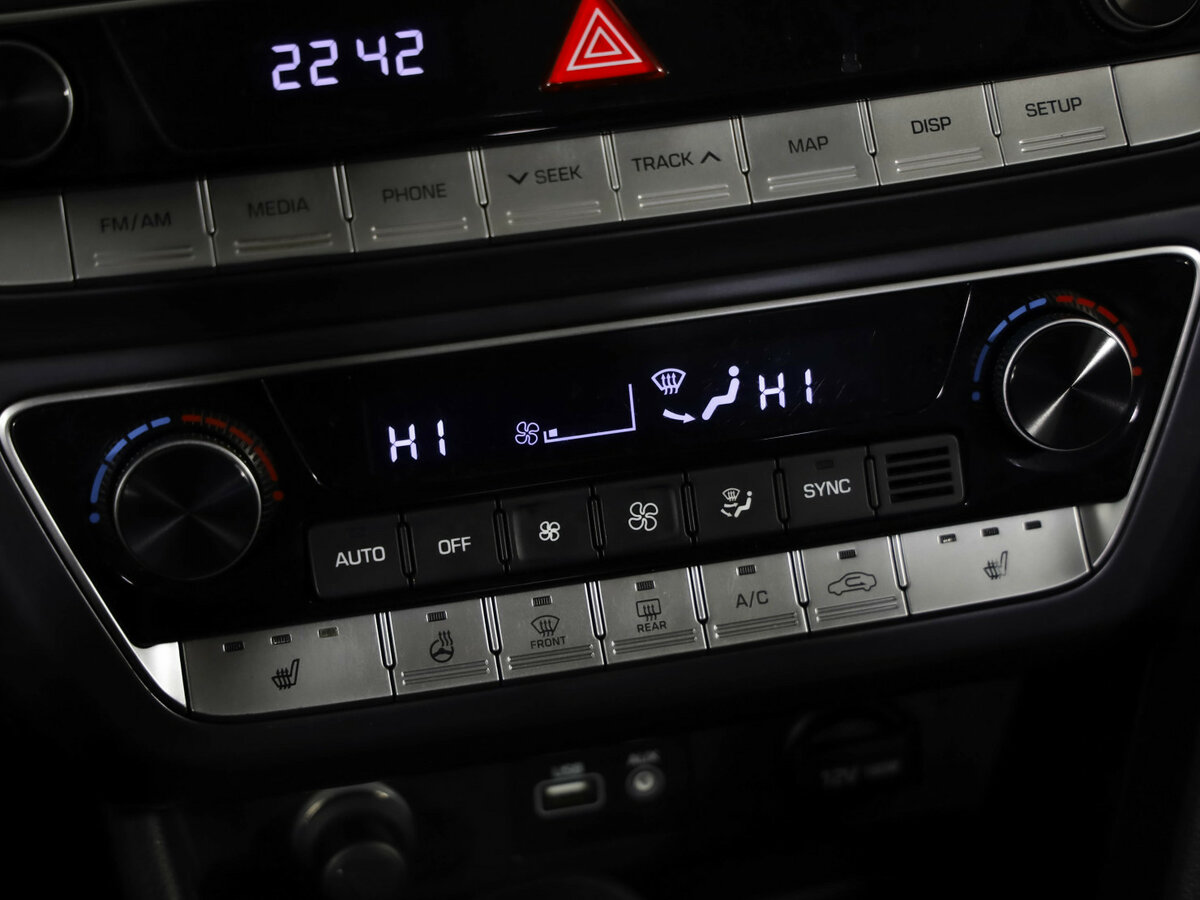 Hyundai Sonata VII (LF) Рестайлинг, 2019 Фото №18