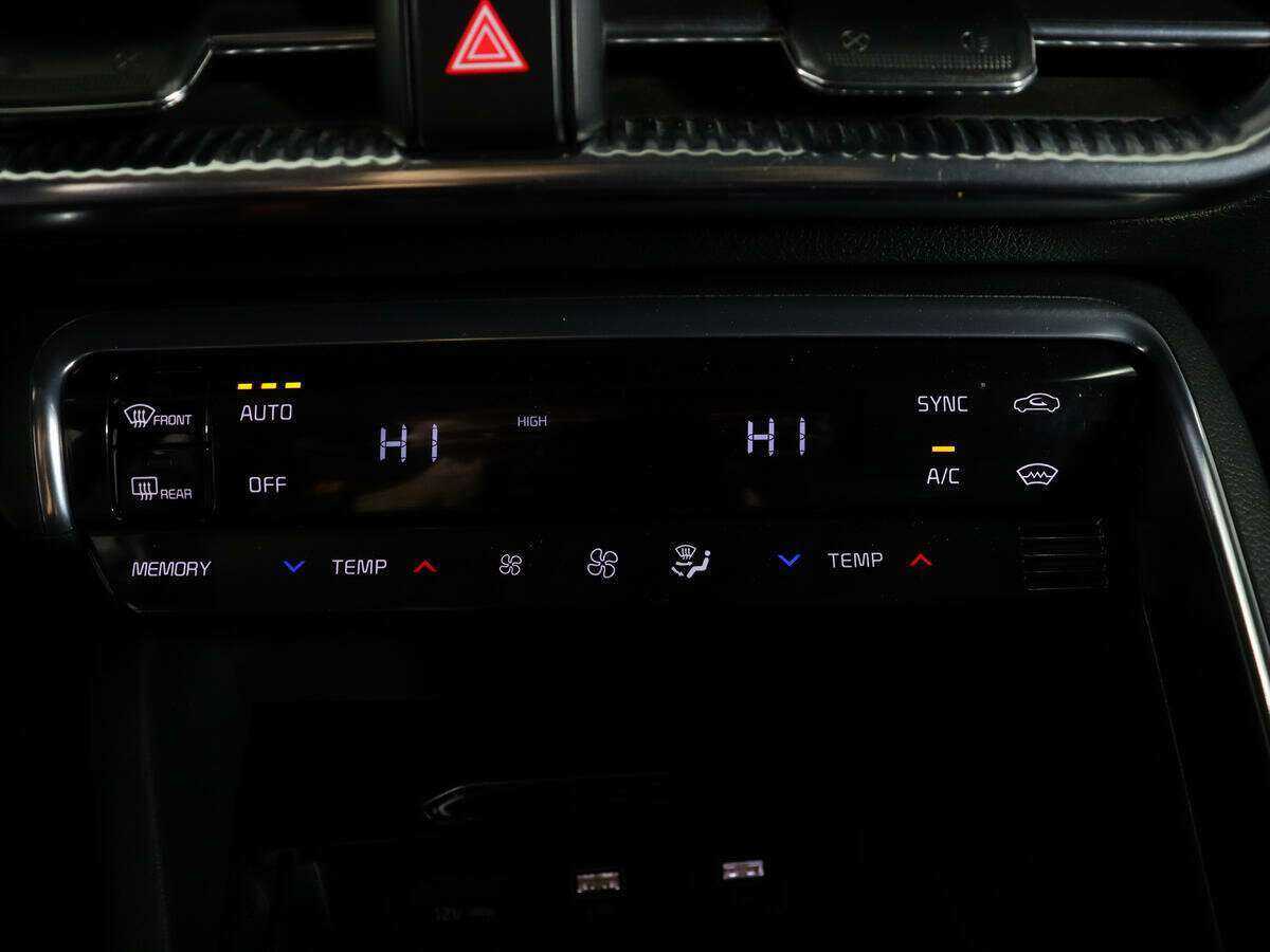 Kia K5, 2020 Фото №23