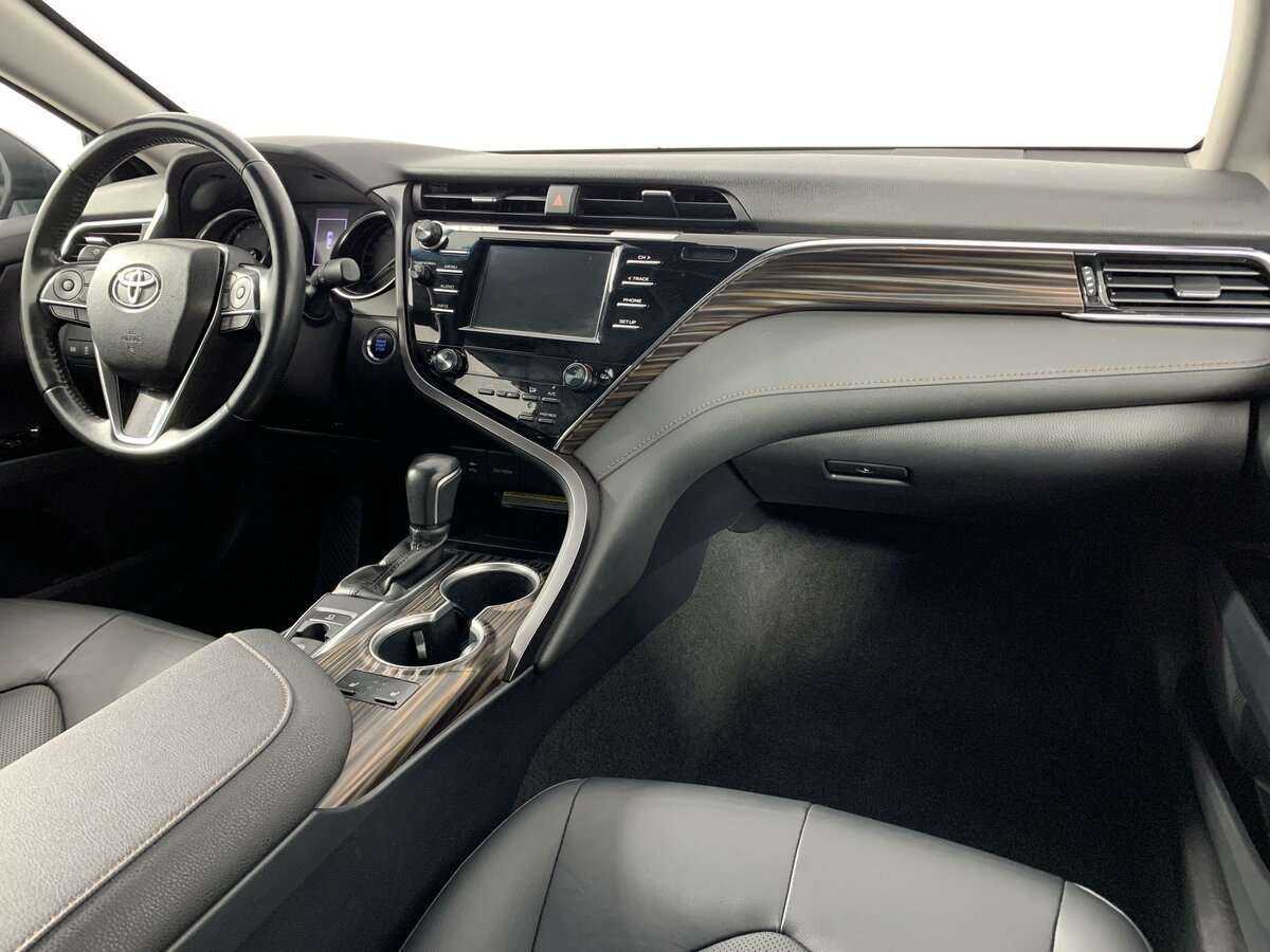 Toyota Camry, 2019 Фото №9