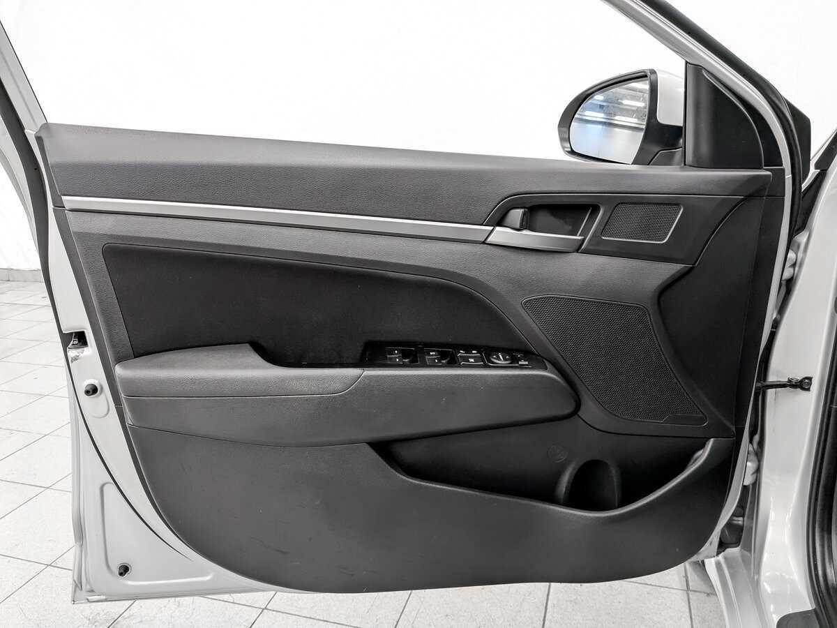 Hyundai Elantra, 2017 Фото №17