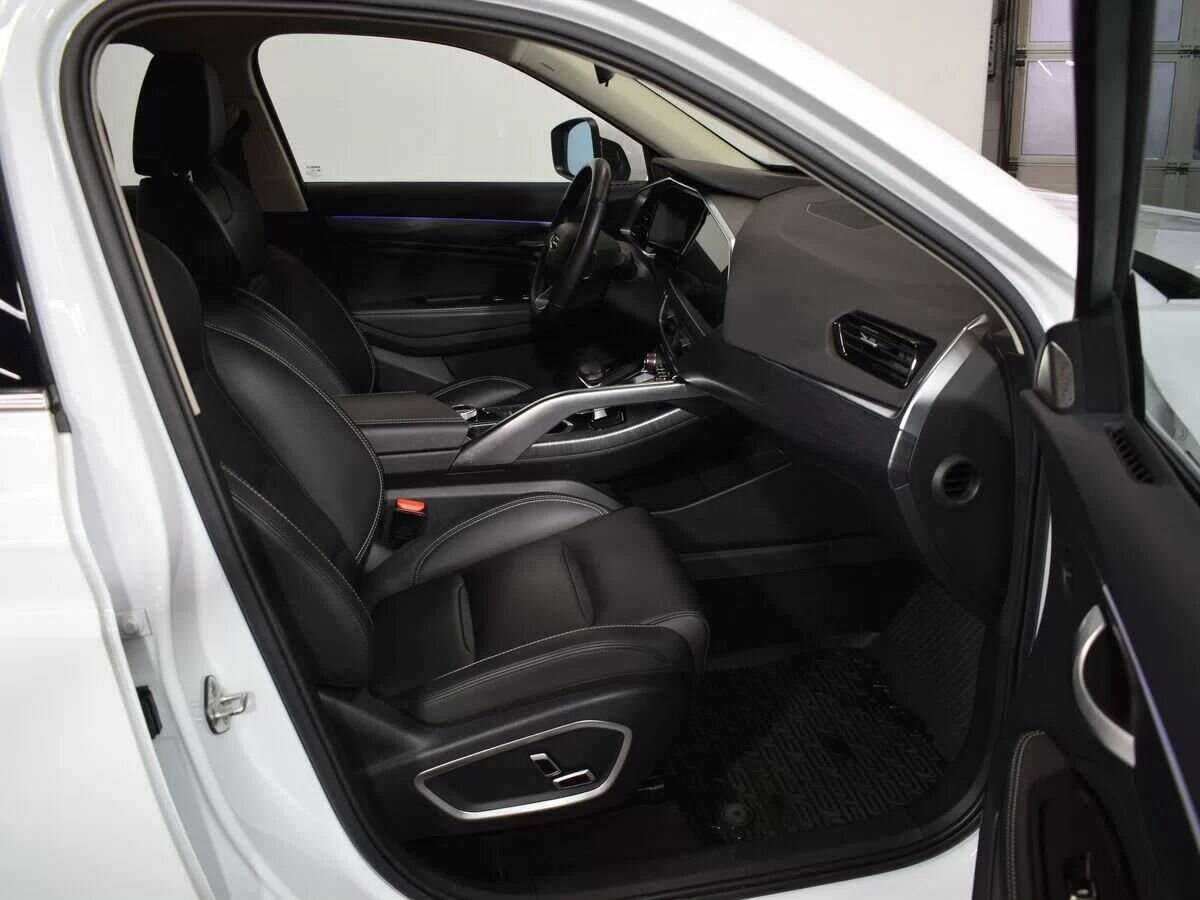 Geely Tugella, 2021 Фото №10