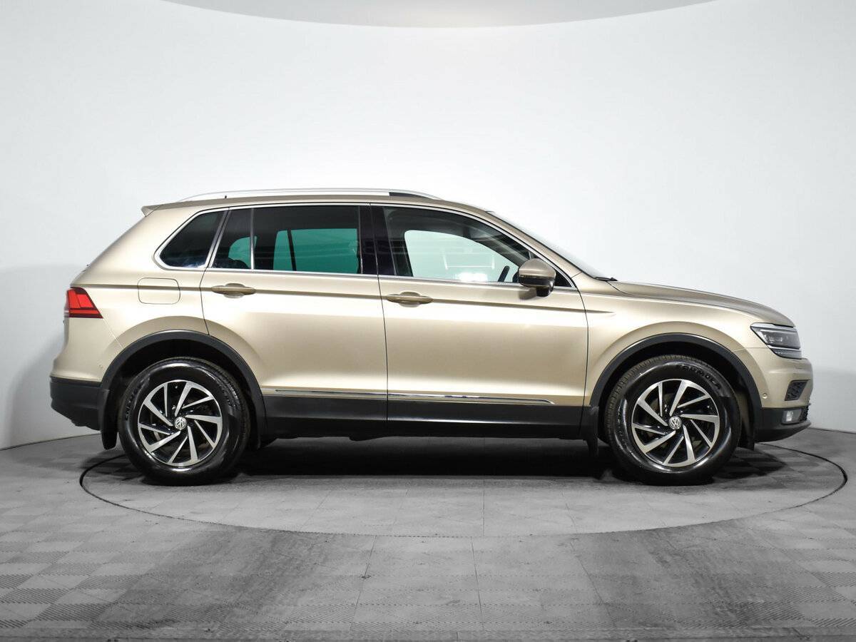 Volkswagen Tiguan, 2018 Фото №4