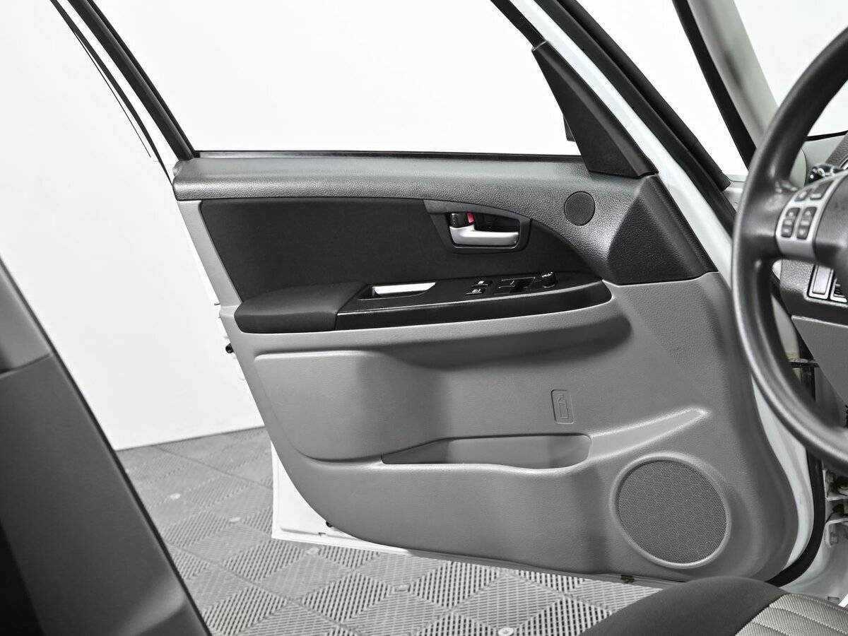 Suzuki SX4, 2013 Фото №7