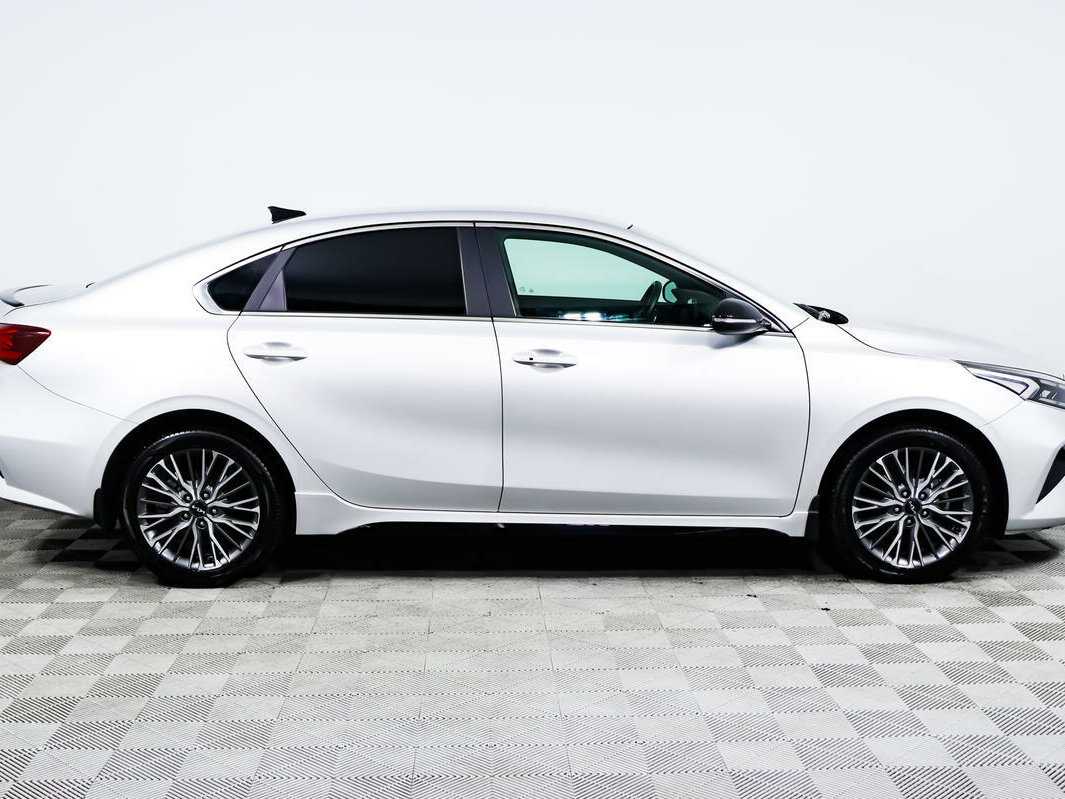 Kia Cerato, 2022 Фото №4