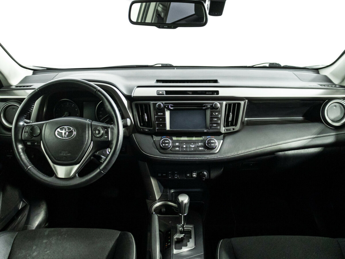 Toyota RAV4 IV (XA40) Рестайлинг, 2015 Фото №13