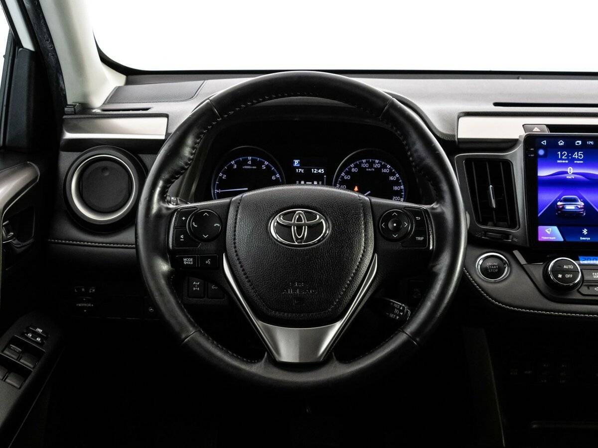 Toyota RAV4, 2018 Фото №10