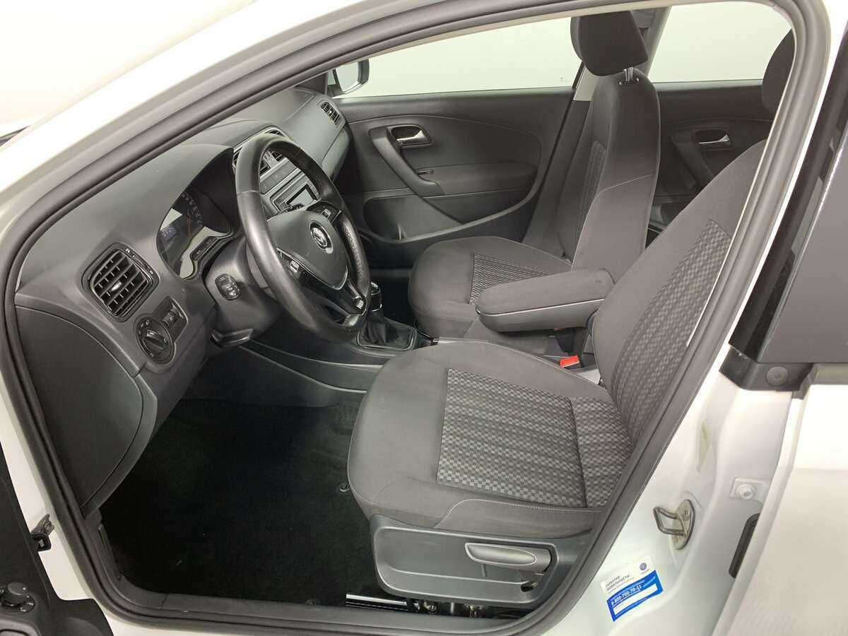 Volkswagen Polo, 2019 Фото №12