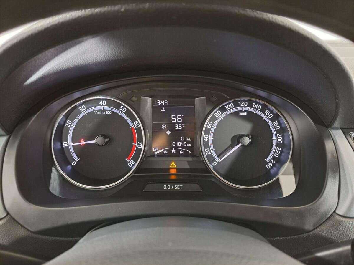 Skoda Rapid, 2017 Фото №13
