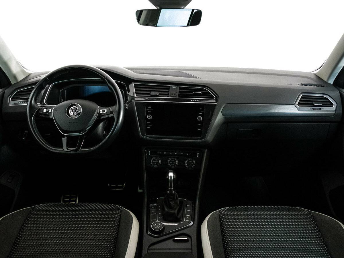 Volkswagen Tiguan, 2019 Фото №8