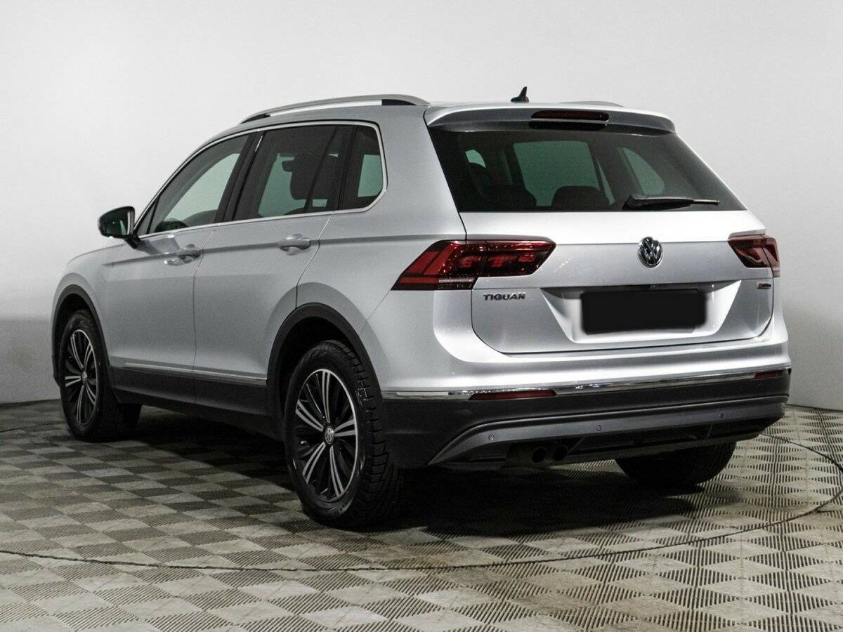 Volkswagen Tiguan, 2018 Фото №7