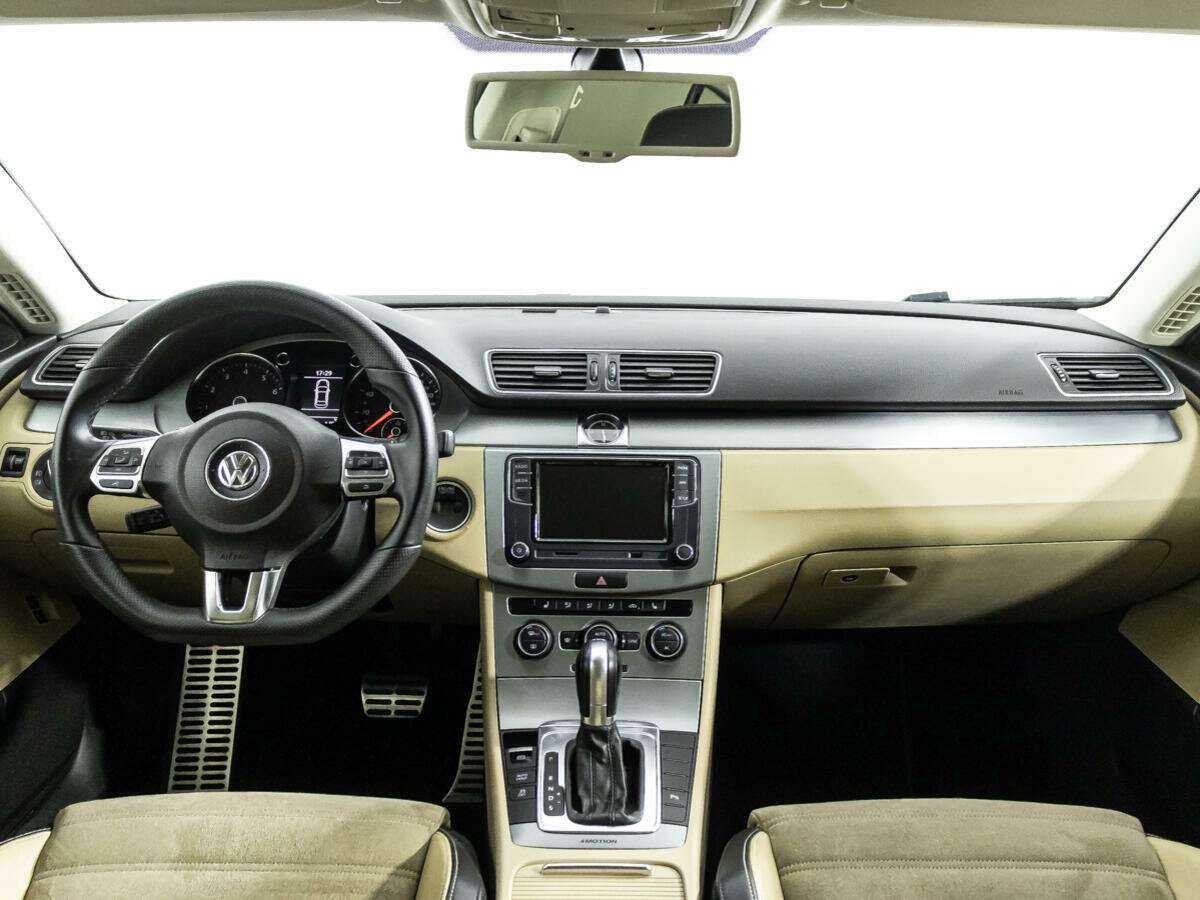 Volkswagen Passat CC, 2012 Фото №13