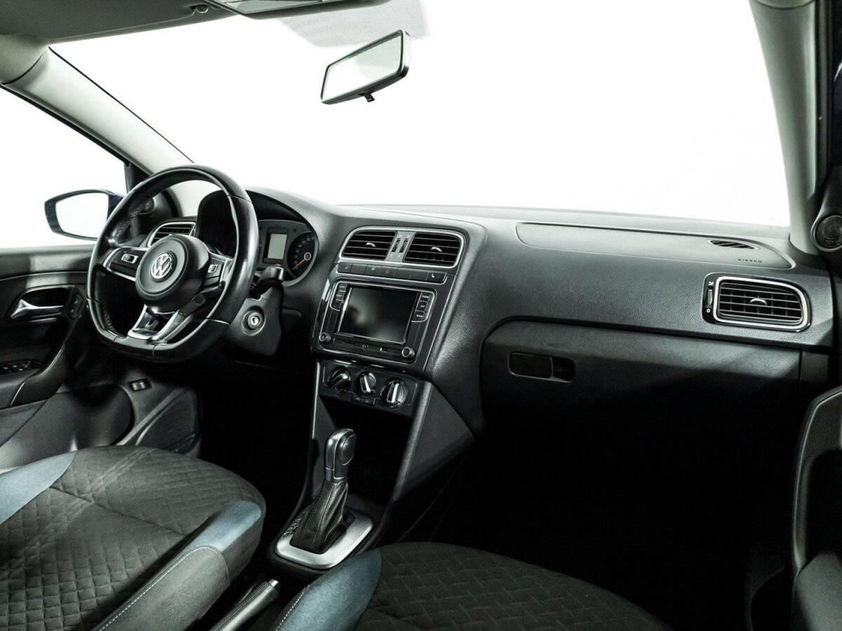 Volkswagen Polo V Рестайлинг, 2020 Фото №9