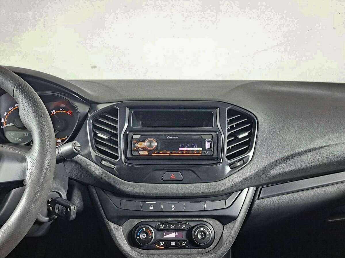 Lada (ВАЗ) Vesta, 2020 Фото №11