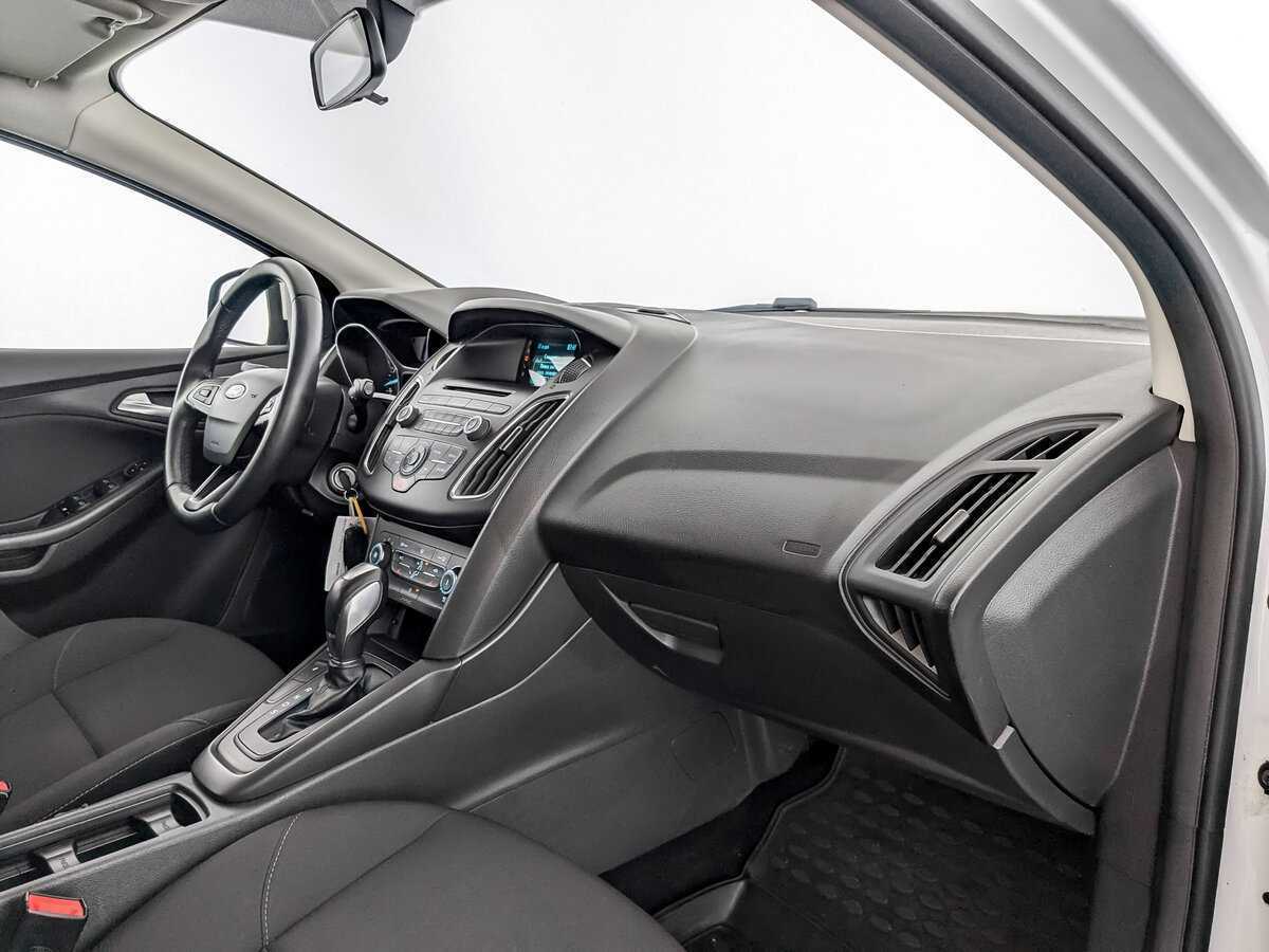 Ford Focus, 2018 Фото №11