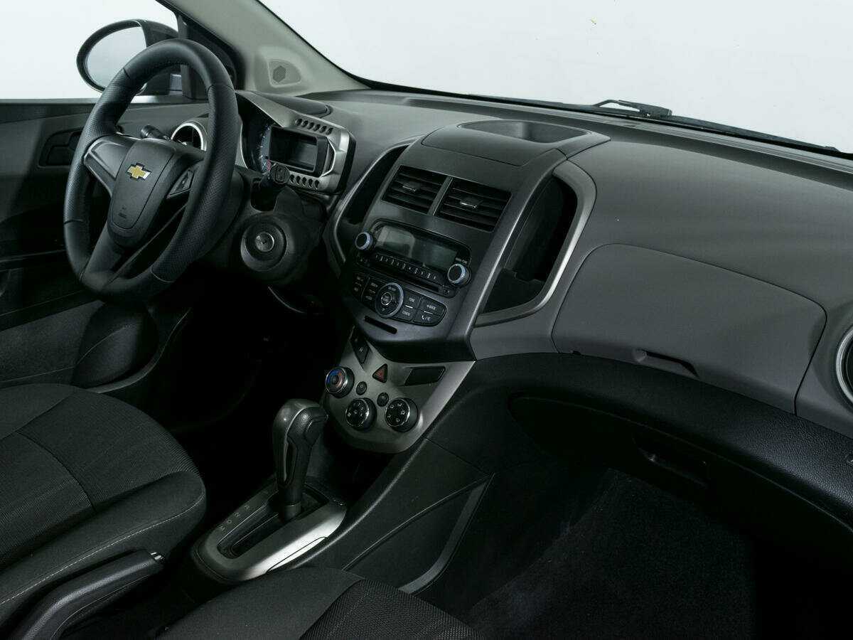 Chevrolet Aveo, 2012 Фото №8