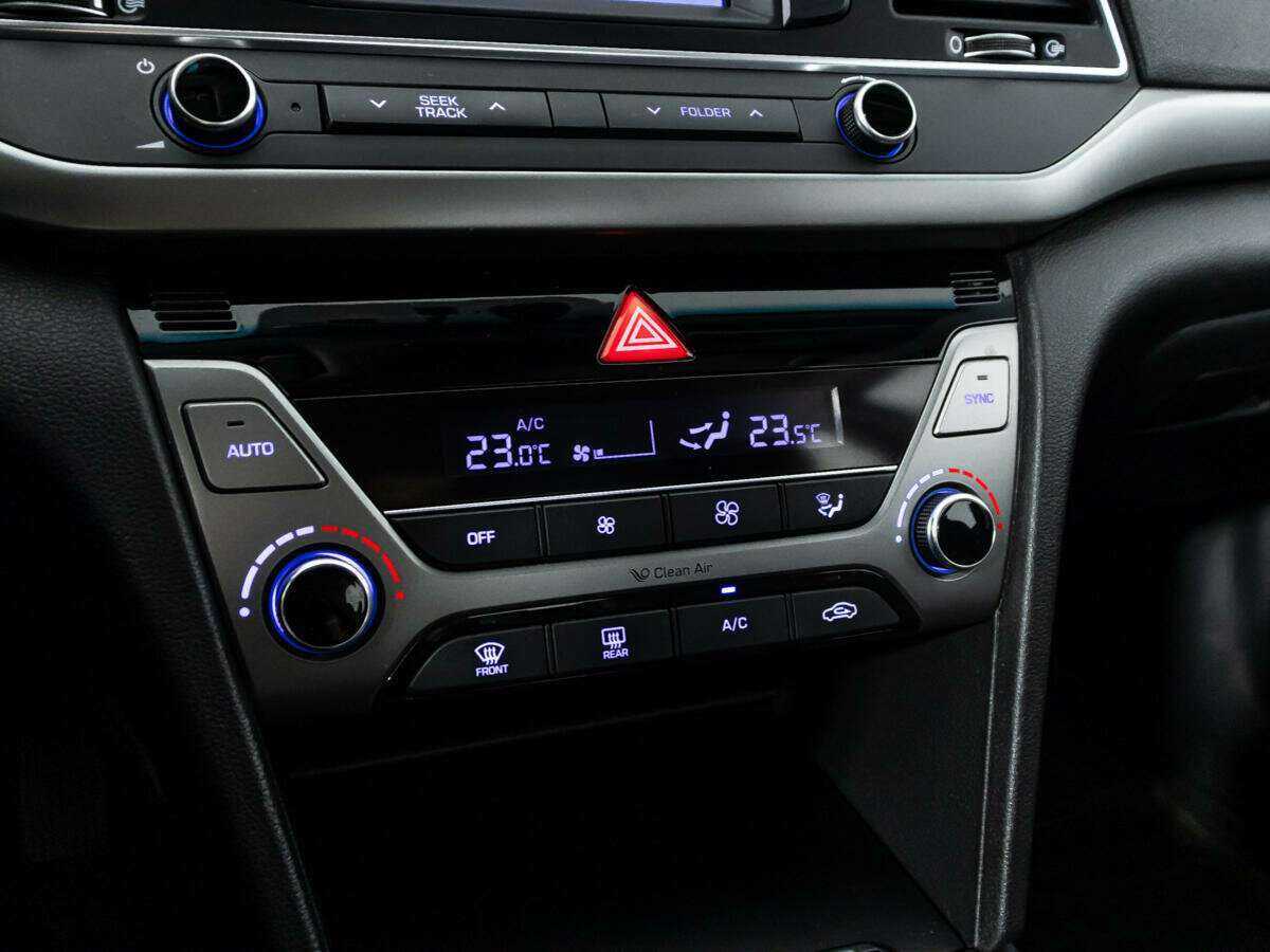 Hyundai Elantra, 2016 Фото №16