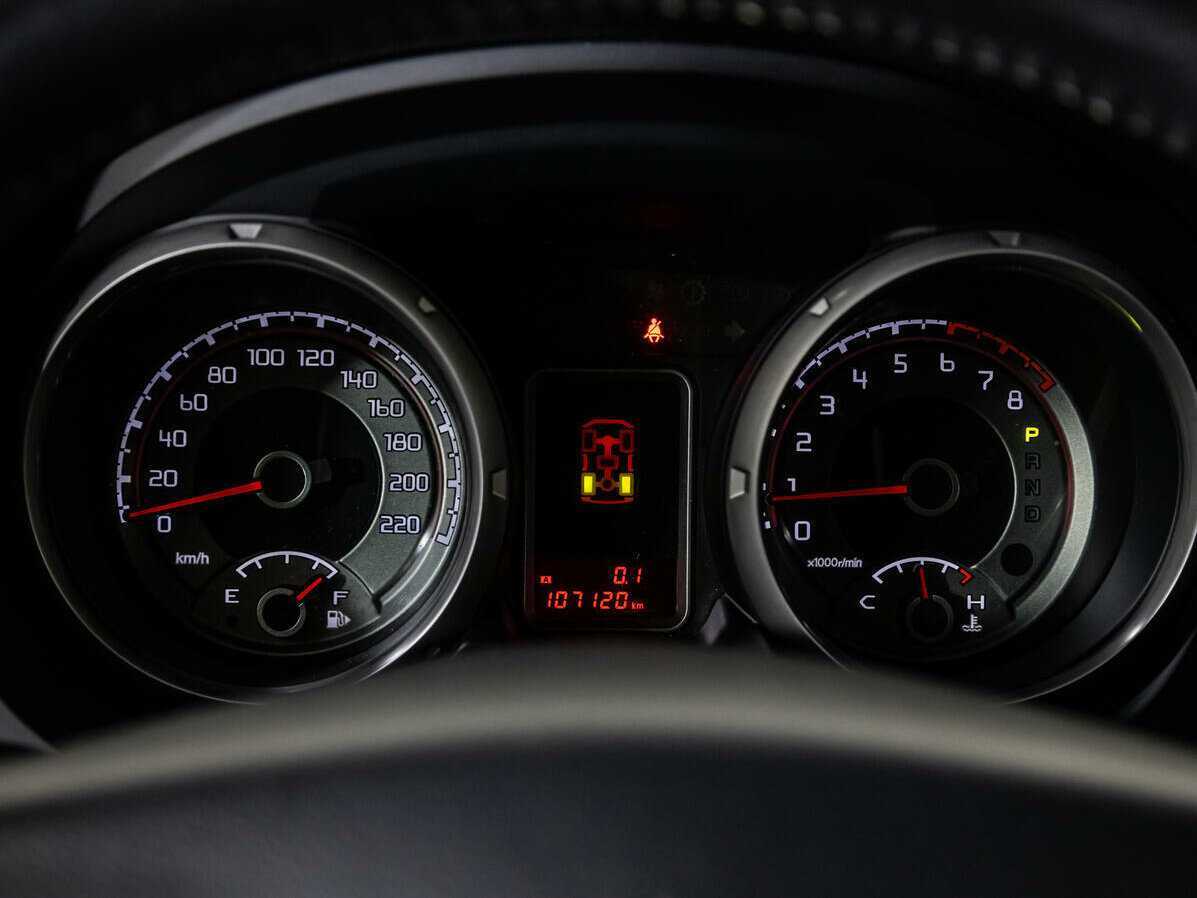 Mitsubishi Pajero, 2017 Фото №12