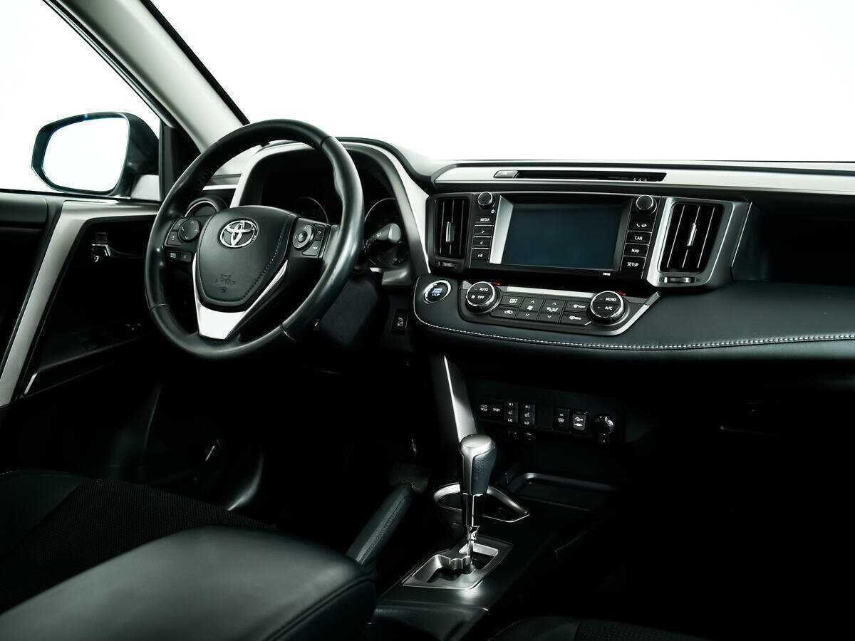 Toyota RAV4, 2018 Фото №9